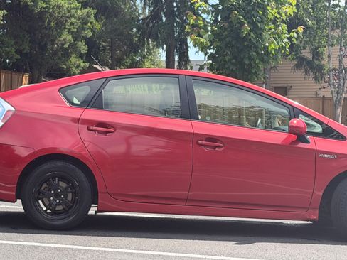 Used 2012 Toyota Prius Two FWD image 14