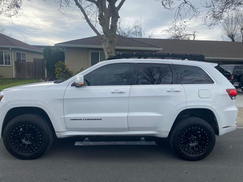 Used 2015 Jeep Grand Cherokee High Altitude image 4