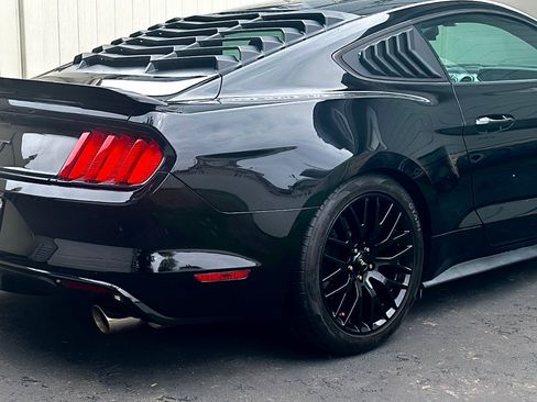 Used 2016 Ford Mustang GT w/ GT Performance Package RWD image 2