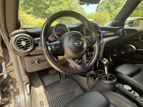 Used 2019 MINI Cooper S FWD image 2