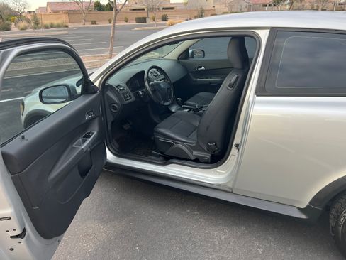 Used 2009 Volvo C30 image 4