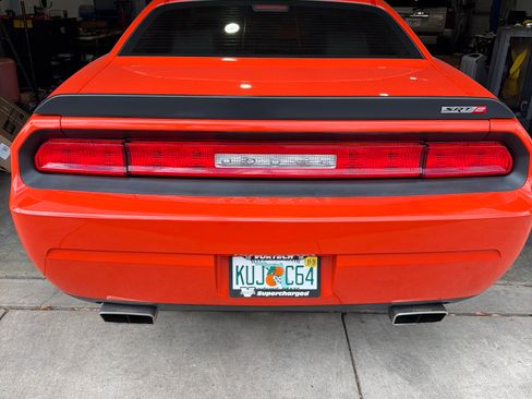 Used 2009 Dodge Challenger SRT8 w/ SRT Option Group II image 6