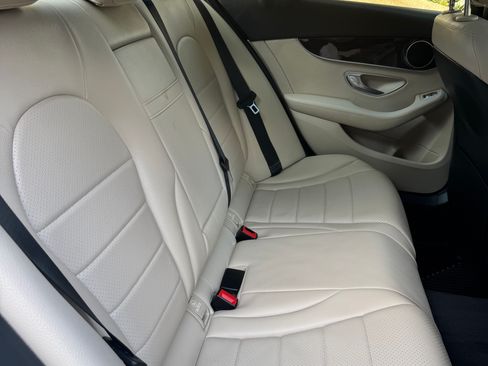 Used 2018 Mercedes-Benz C 300 4MATIC Sedan image 10