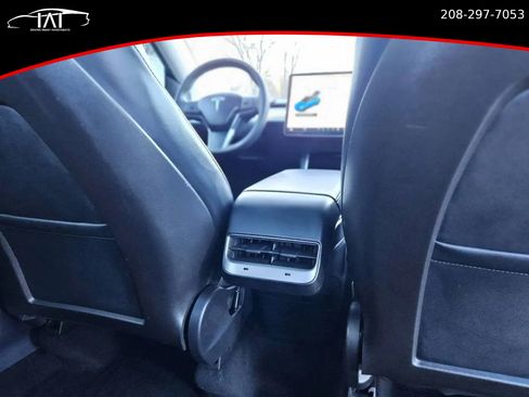 Used 2020 Tesla Model Y Long Range image 17