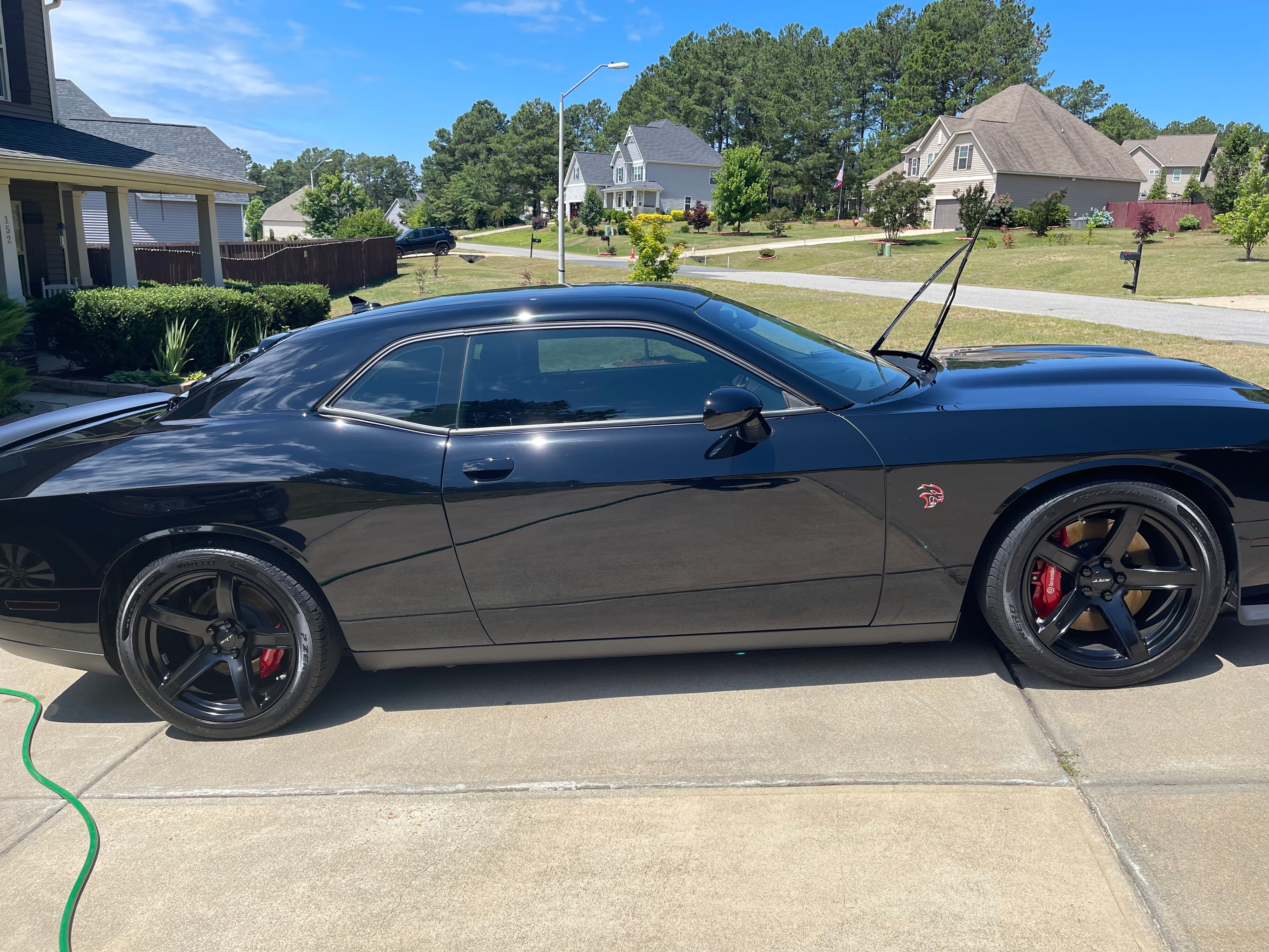 Used 2019 Dodge Challenger SRT Hellcat w/ Laguna Leather Package RWD image 5