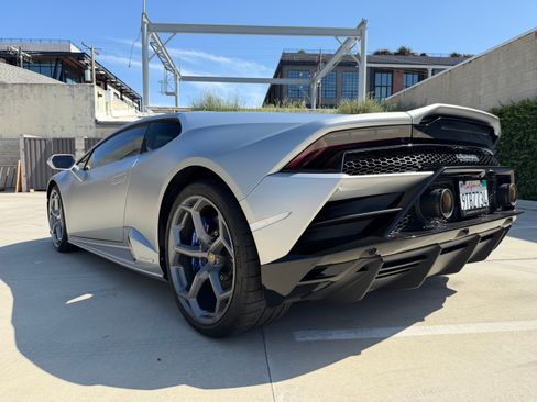 Used 2020 Lamborghini Huracan EVO AWD/4WD image 10