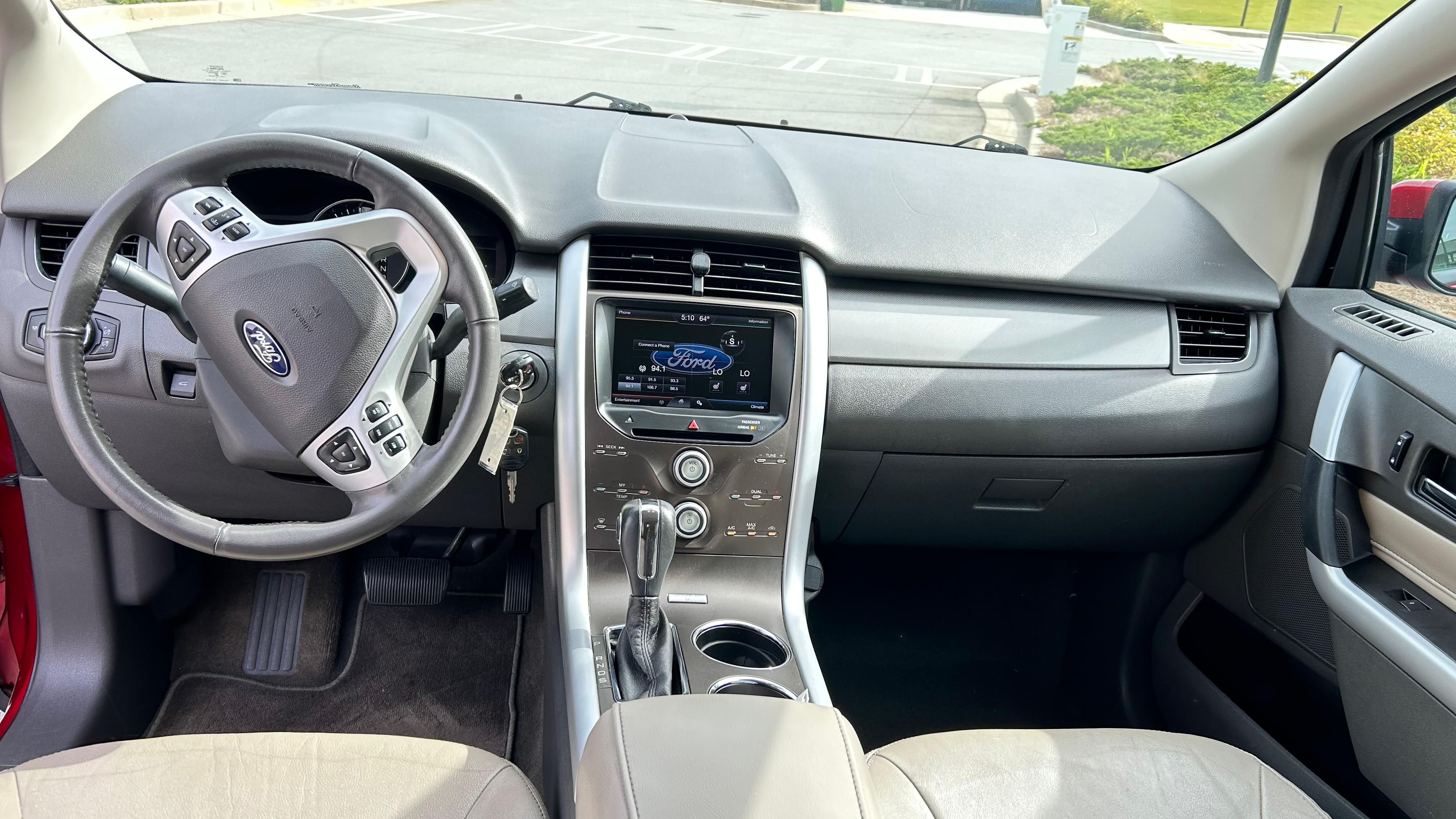 Used 2013 Ford Edge SEL FWD image 9
