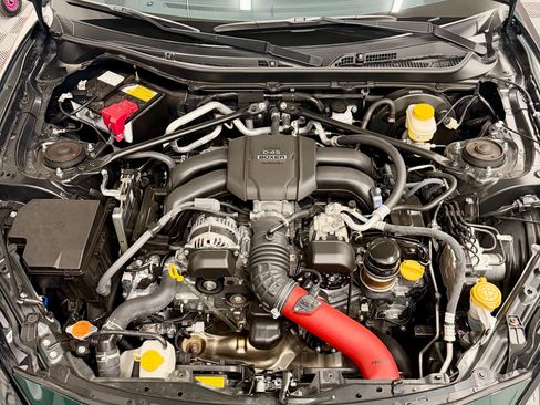 Used 2025 Toyota GR86 Hakone Edition RWD image 31
