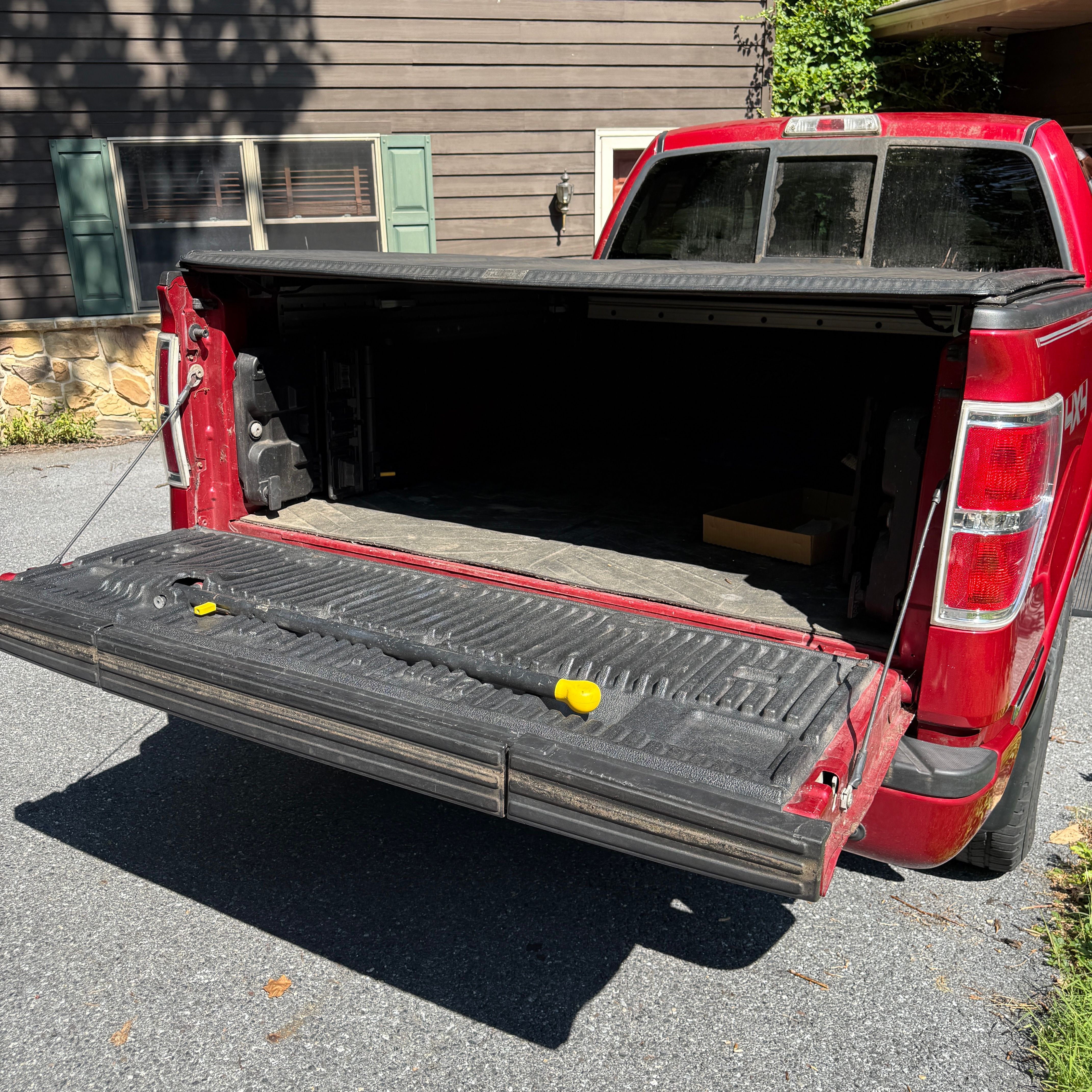 Used 2010 Ford F150 Lariat AWD/4WD image 8