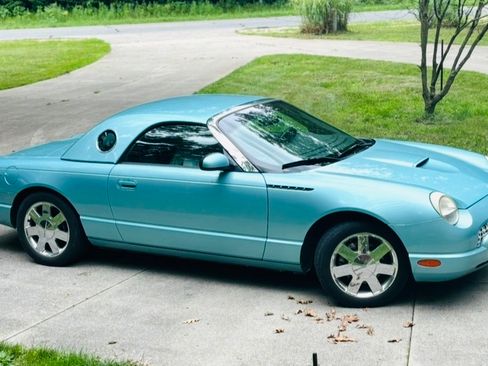 Used 2002 Ford Thunderbird RWD image 1