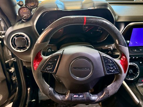 Used 2019 Chevrolet Camaro SS image 11