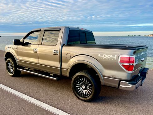 Used 2013 Ford F150 Lariat w/ Luxury Equipment Group image 6