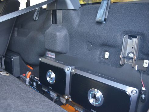 Used 2022 Ford F450 Platinum w/ Camper Package image 17