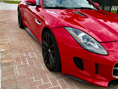 Used 2014 Jaguar F-TYPE S image 13