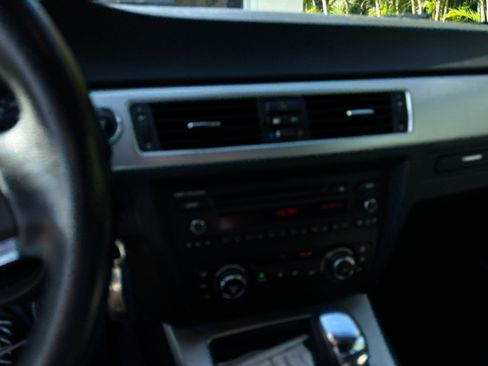 Used 2010 BMW 328i 328i Convertible 2D image 14