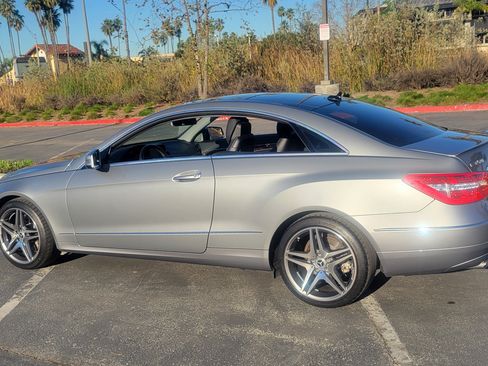 Used 2013 Mercedes-Benz E 350 E 350 Coupe 2D image 11