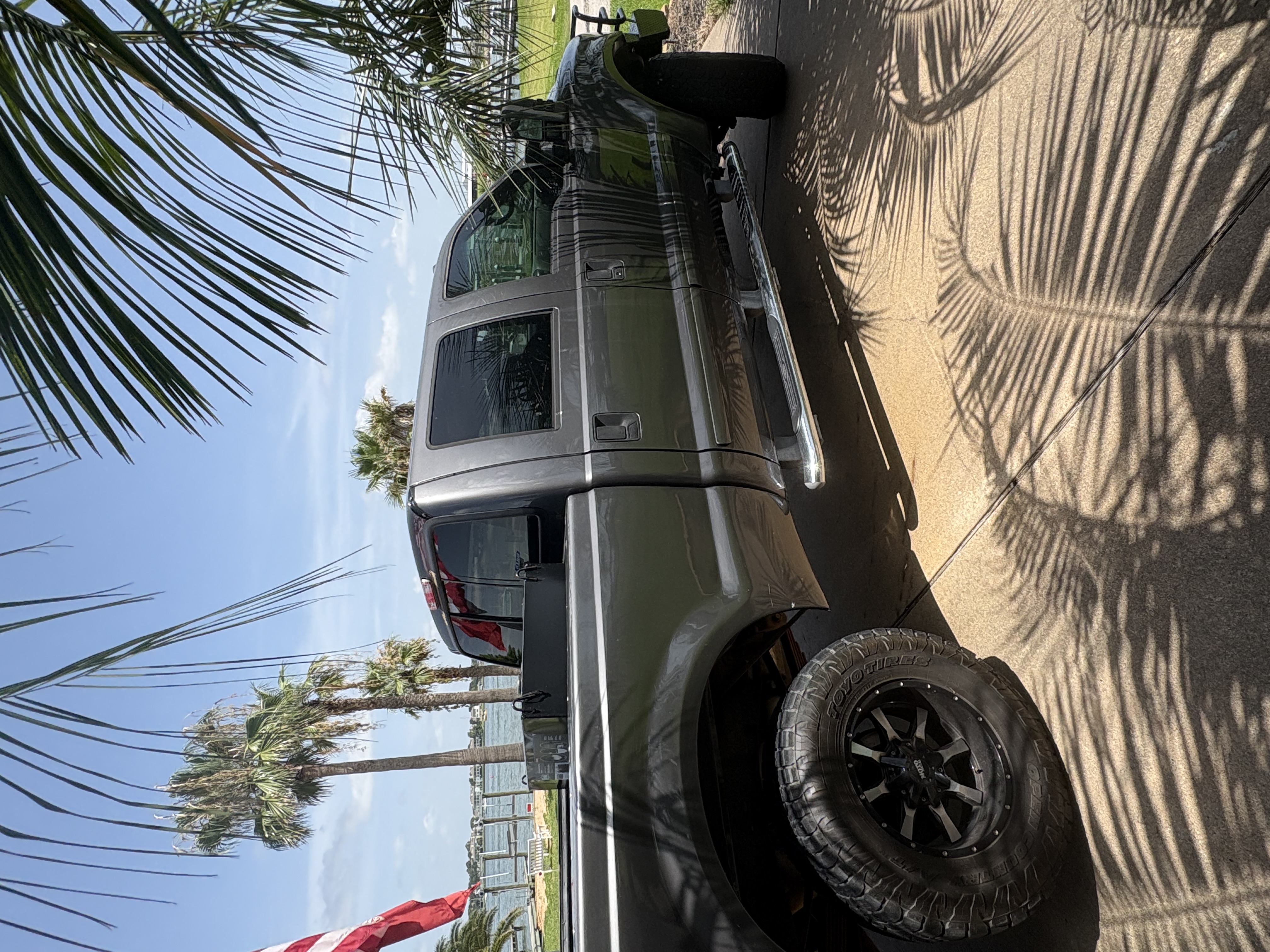 Used 2002 Ford F250 4x4 Crew Cab Super Duty image 2