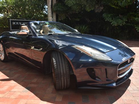 Used 2014 Jaguar F-TYPE S image 6