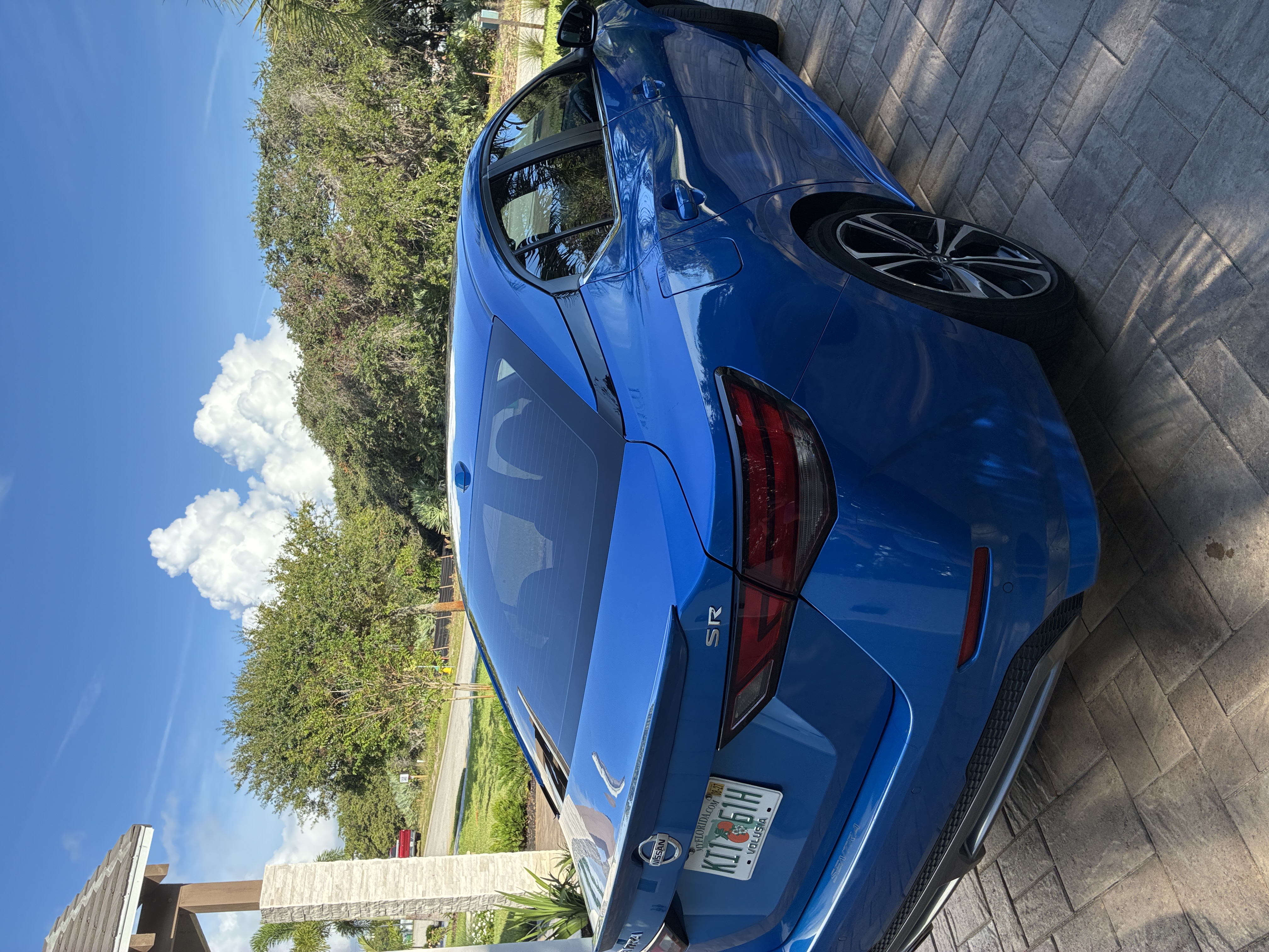 Used 2020 Nissan Sentra SR w/ Electronics Package FWD image 6