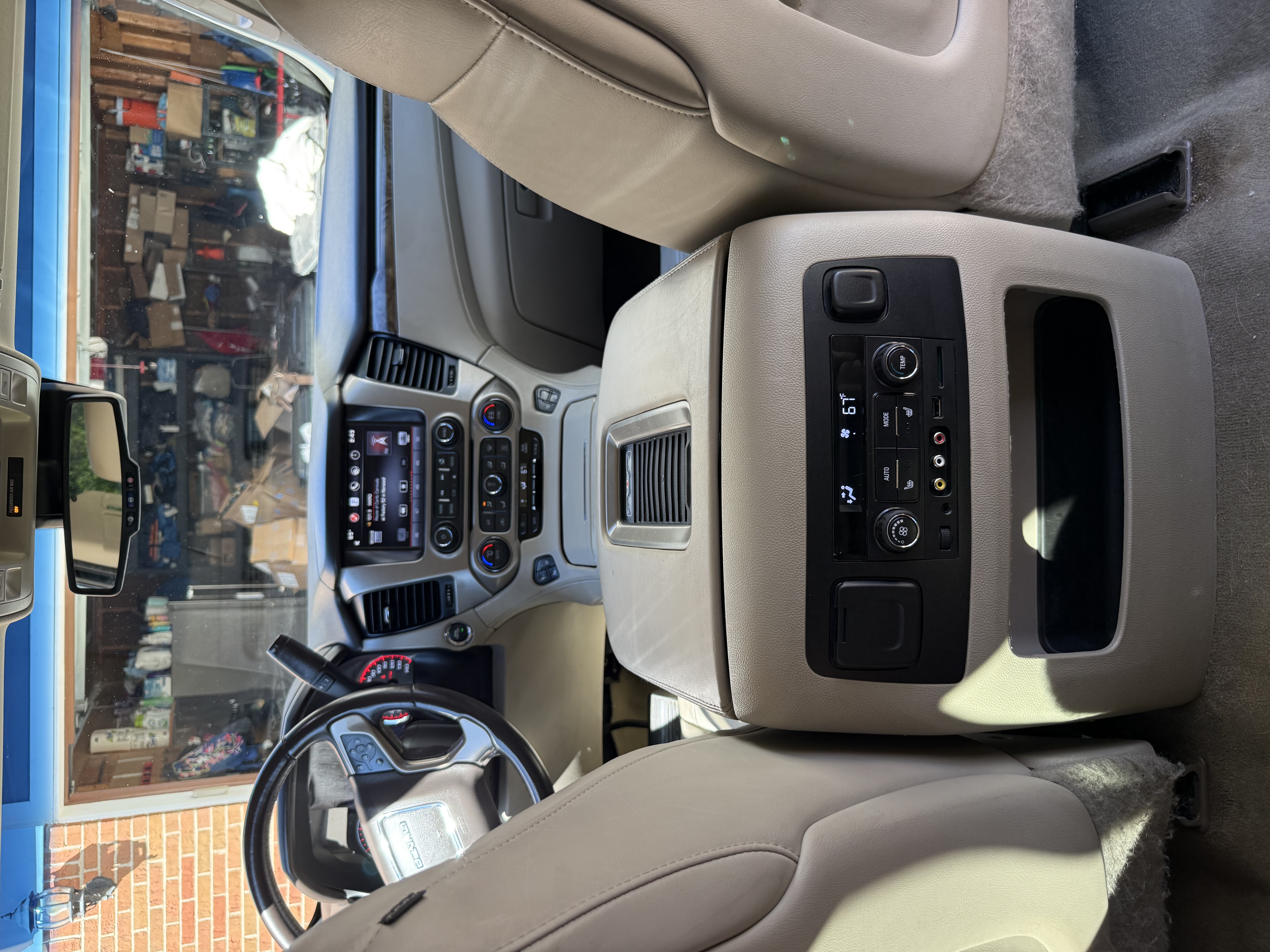 Used 2015 GMC Yukon XL Denali w/ Premium Package AWD/4WD image 15