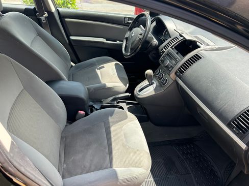 Used 2010 Nissan Sentra 2.0 S w/ Convenience Pkg FWD image 8