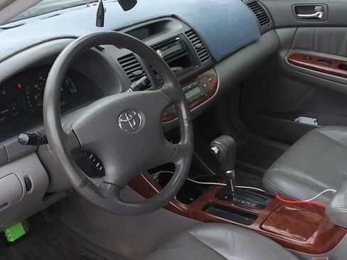 Used 2003 Toyota Camry XLE image 6