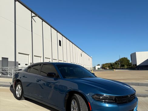 Used 2023 Dodge Charger SXT image 8