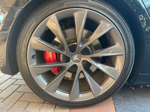 Used 2020 Tesla Model S Performance AWD/4WD image 12