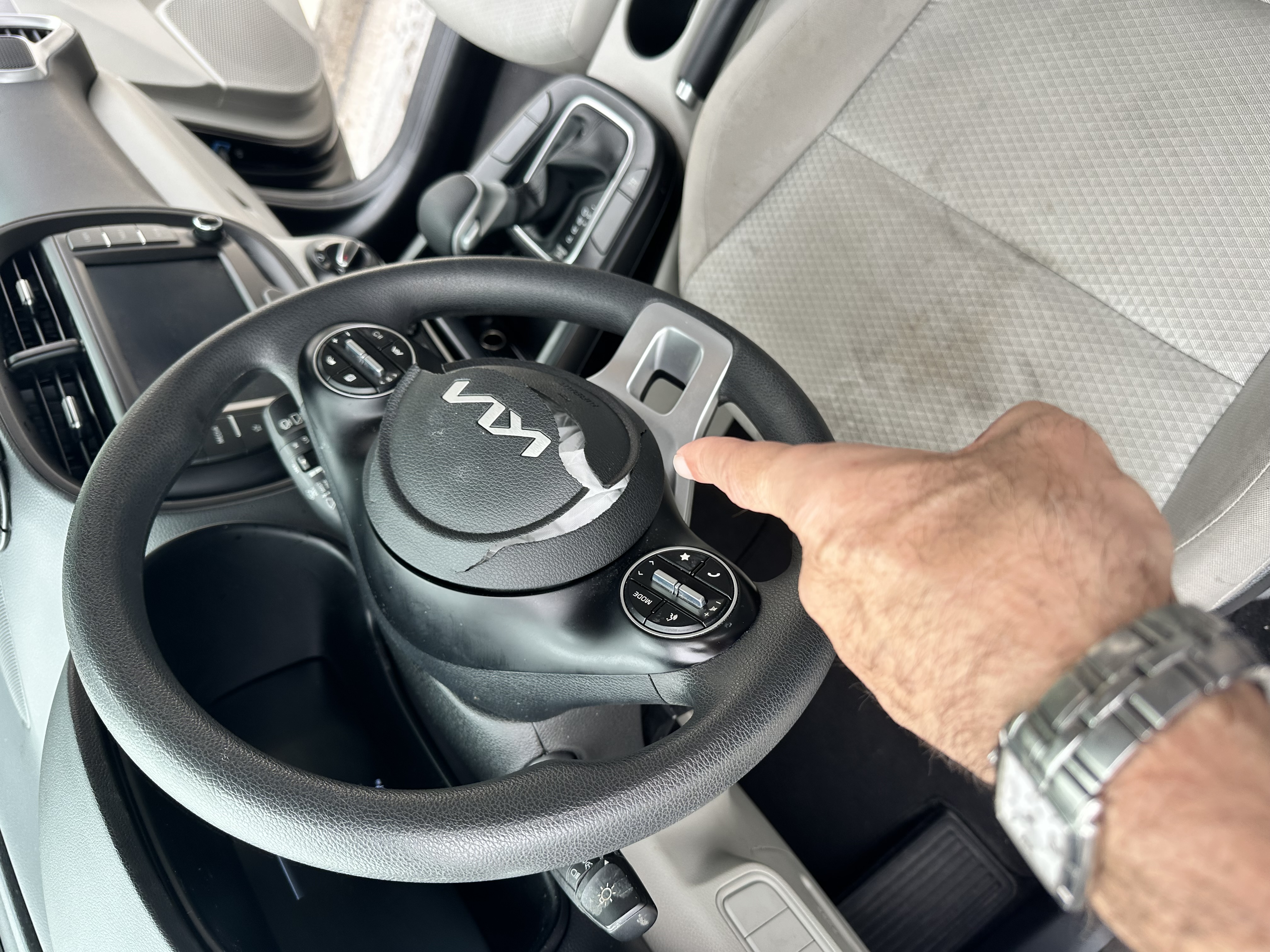 Used 2023 Kia Soul LX FWD image 18