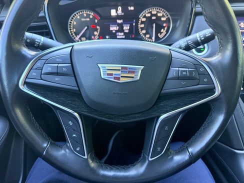 Used 2023 Cadillac XT5 Premium Luxury image 12