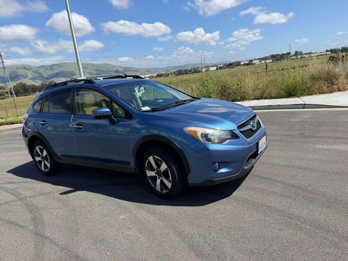 Used 2015 Subaru Crosstrek Touring w/ Popular Package #1 AWD/4WD image 2
