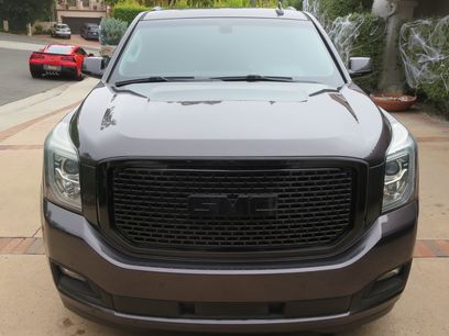 Used 2018 GMC Yukon SLE w/ Convenience Package