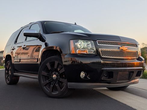Used 2014 Chevrolet Tahoe LT AWD/4WD image 16