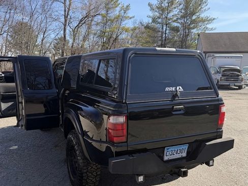 Used 2004 Ford Ranger XL image 4