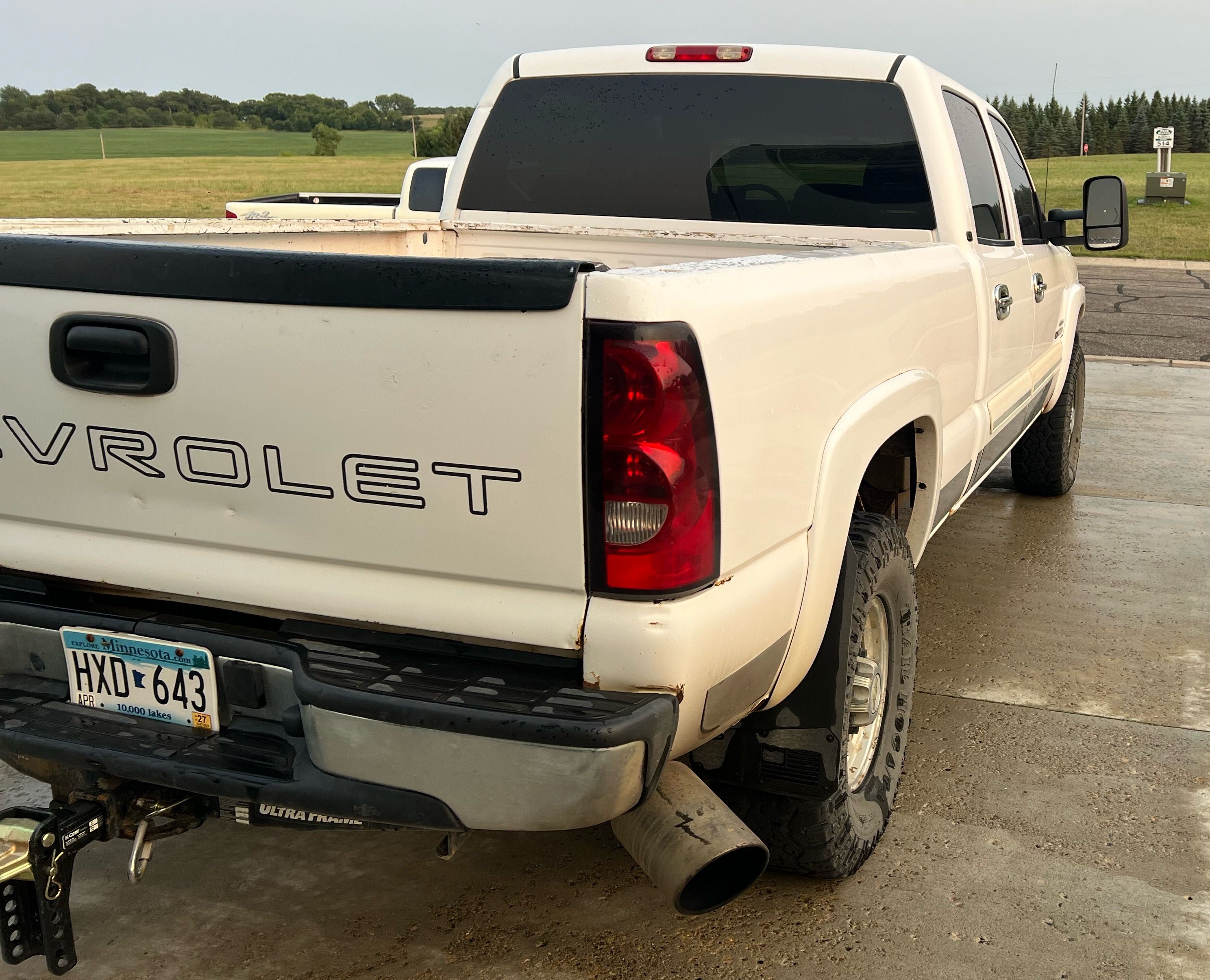 Used 2007 Chevrolet Silverado 2500 LT w/ Heavy-Duty Power Package AWD/4WD image 12