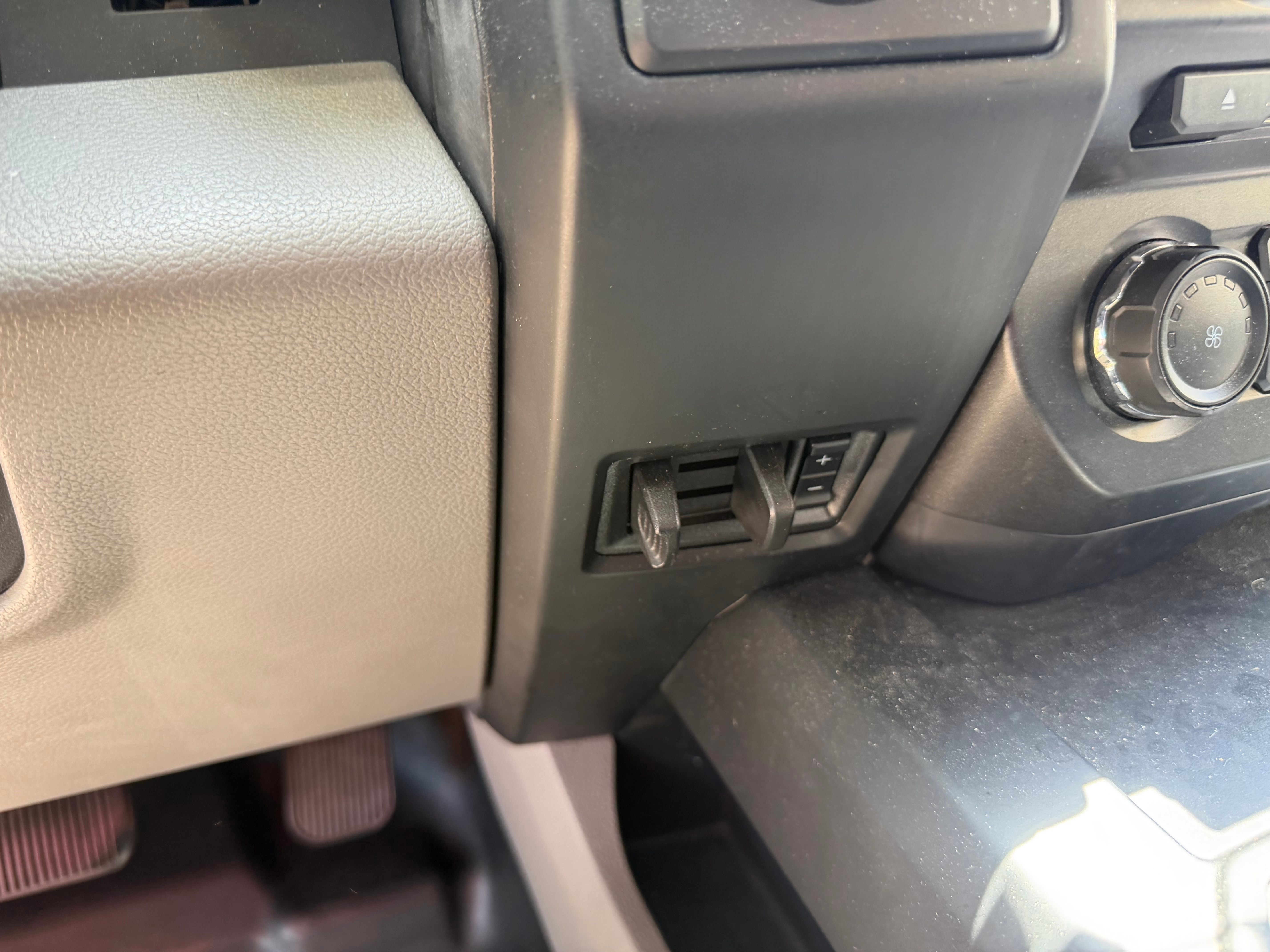 Used 2018 Ford F150 XL w/ Equipment Group 101A Mid RWD image 6