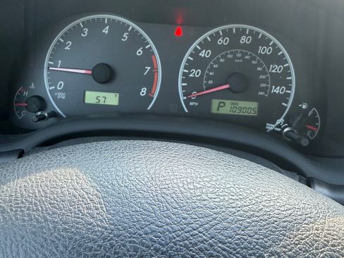 Used 2013 Toyota Corolla LE image 8