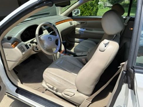 Used 2002 Toyota Solara SLE FWD image 4