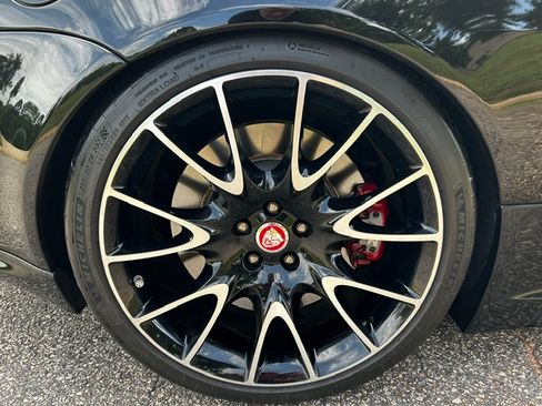 Used 2010 Jaguar XKR R RWD image 18