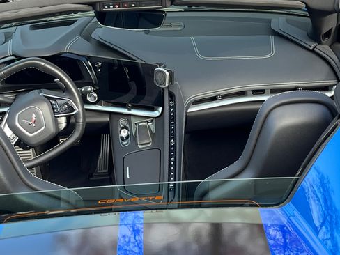 Used 2024 Chevrolet Corvette Stingray Preferred Conv w/ Z51 Performance Package image 29