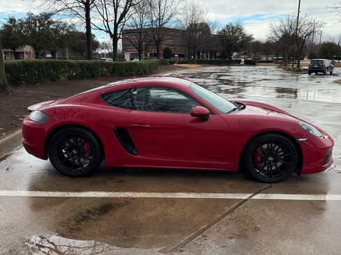 Used 2025 Porsche 718 Cayman GTS image 4
