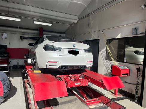 Used 2015 BMW M4 Coupe image 8