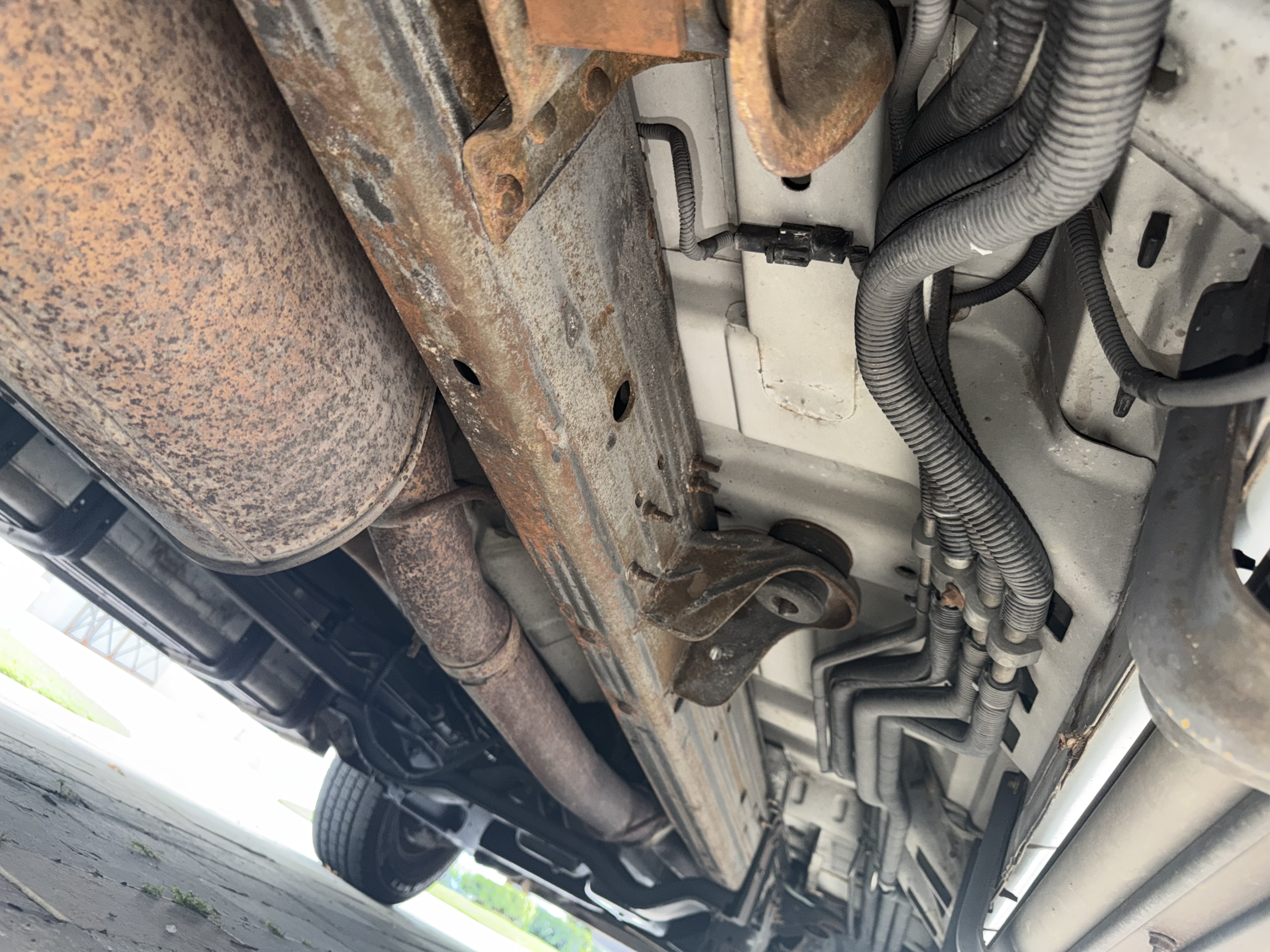 Used 2001 Ford Excursion Limited RWD image 24