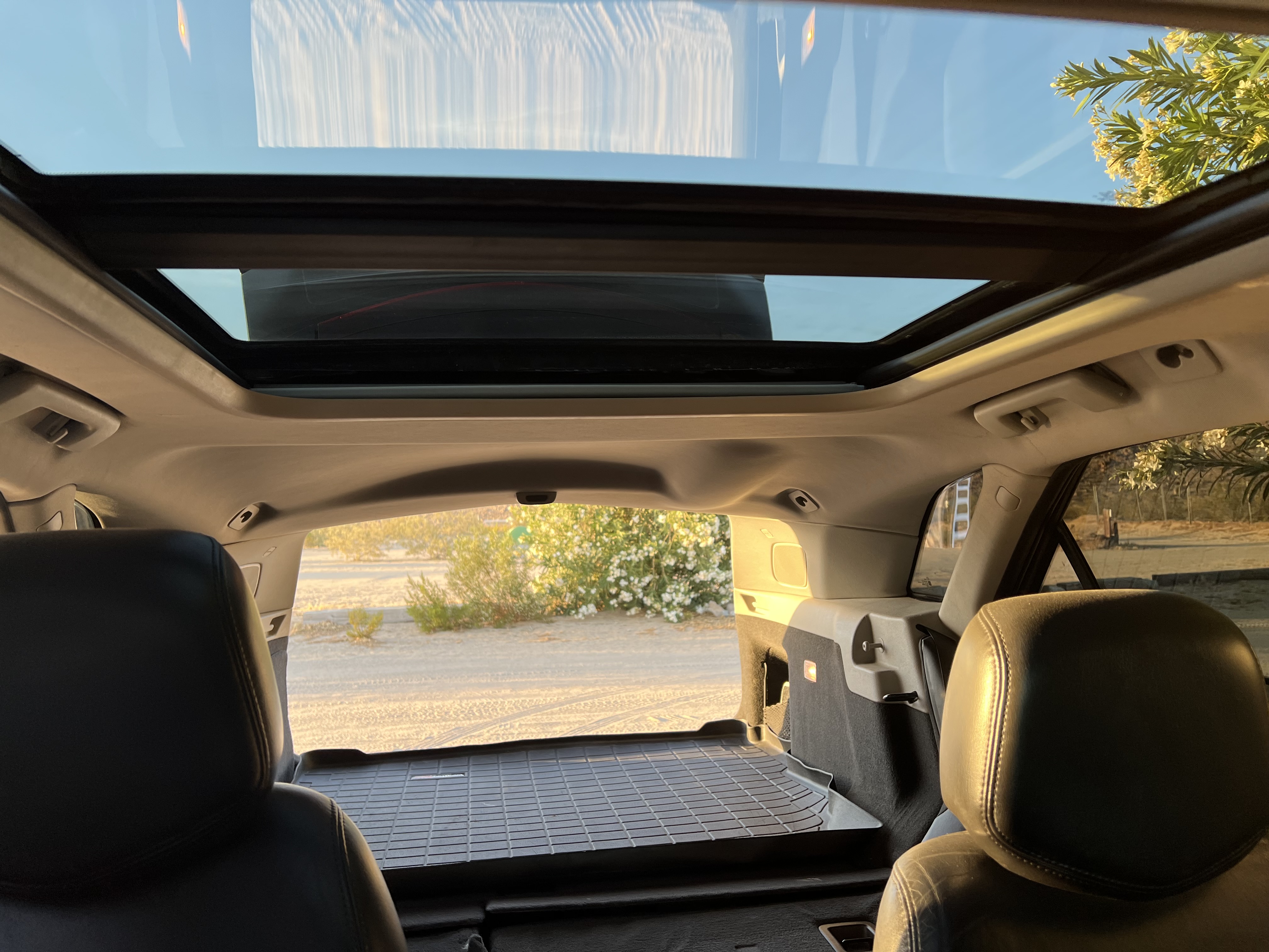 Used 2010 Cadillac CTS Premium RWD image 19
