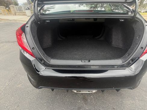 Used 2019 Honda Civic Sport image 18