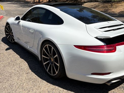 Used 2013 Porsche 911 Carrera 4 AWD/4WD image 11