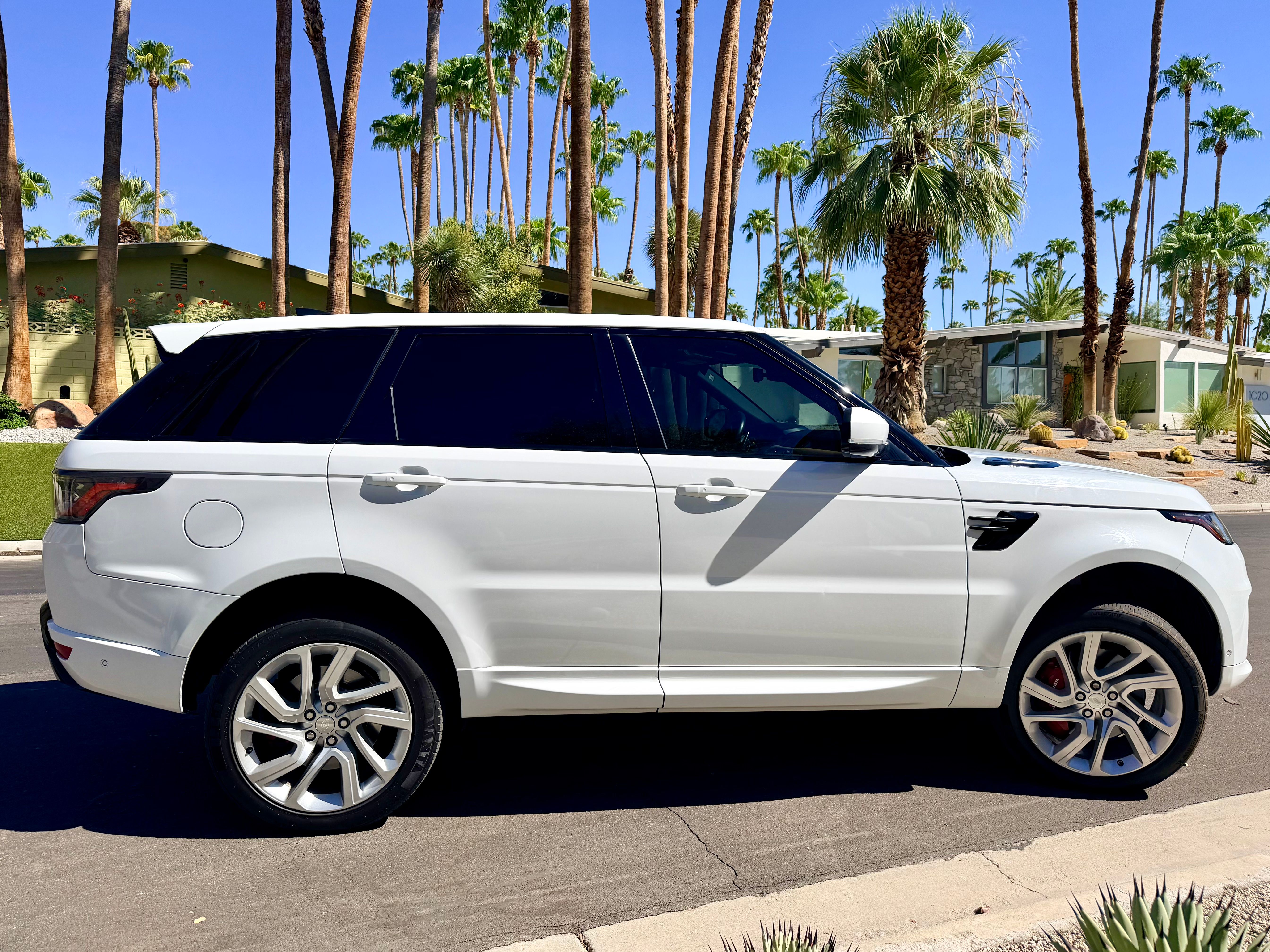 Used 2018 Land Rover Range Rover Sport Supercharged AWD/4WD image 5