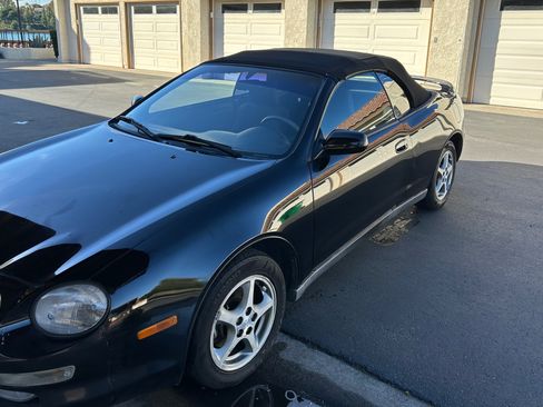Used 1998 Toyota Celica GT FWD image 1