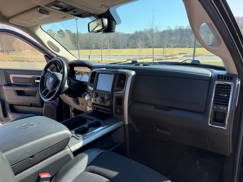 Used 2014 RAM 1500 Sport w/ Convenience Group image 28