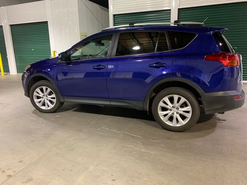 Used 2015 Toyota RAV4 Limited w/ Technology Package AWD/4WD image 2
